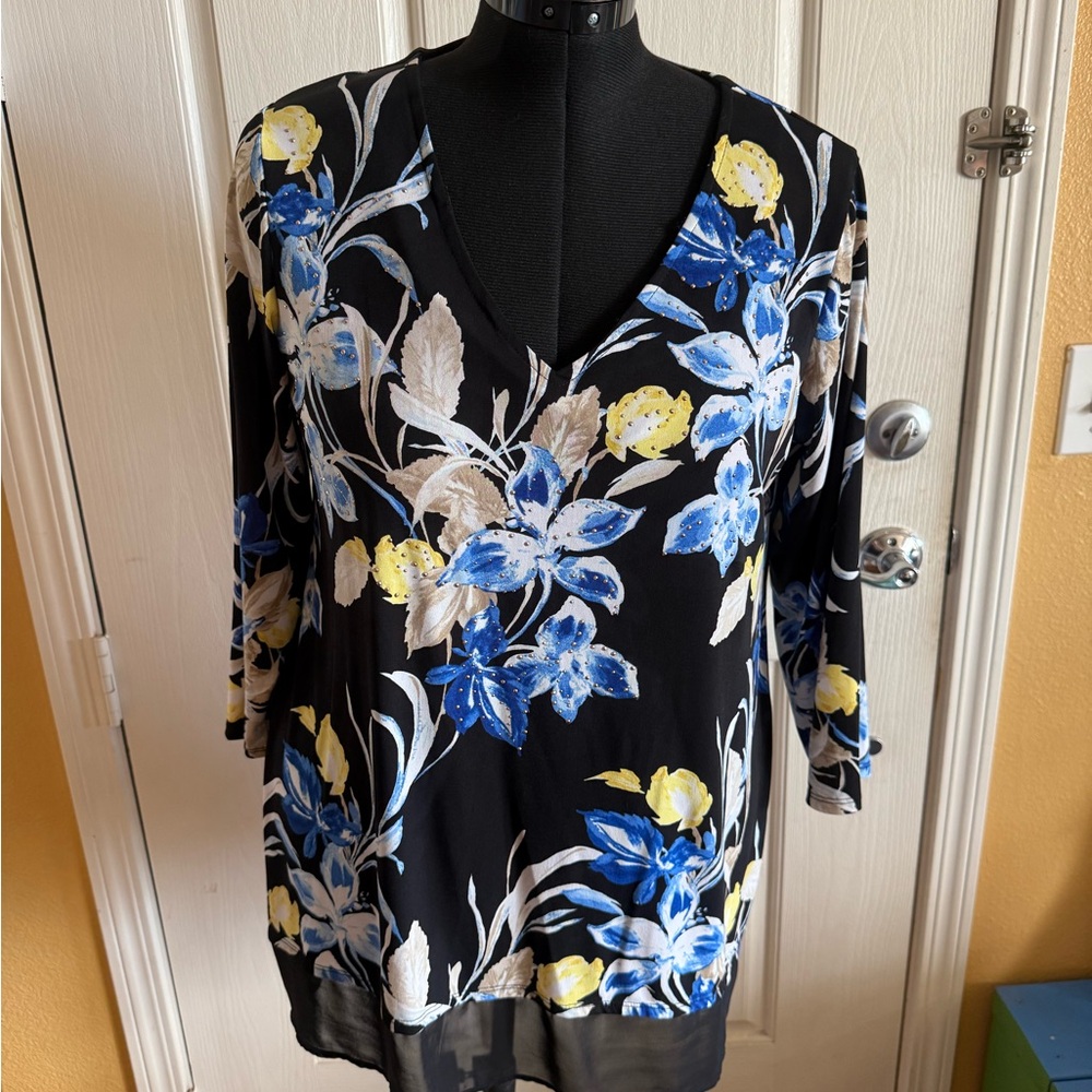 JM Collection Black Floral V-Neck Blouse